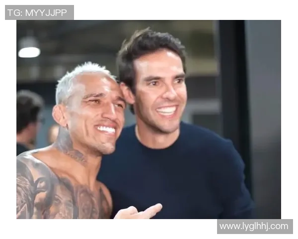 与球星合影体验：亲近足坛巨星的难忘瞬间和背后的故事